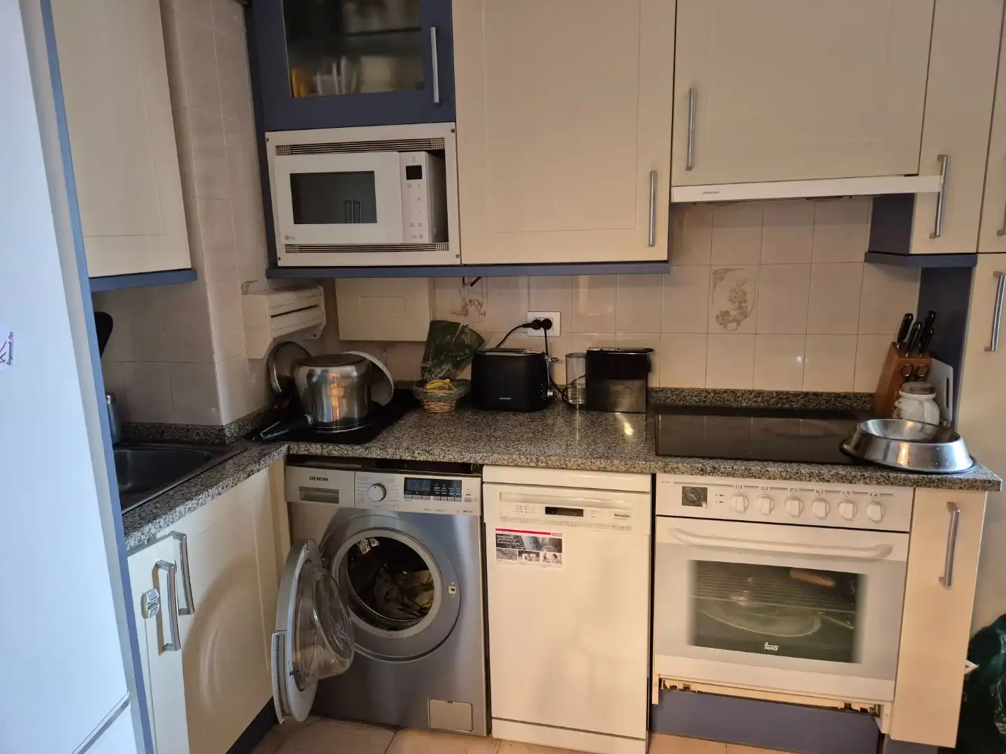 Cocina de Piso en venta en Bilbao  con Terraza y Balcón