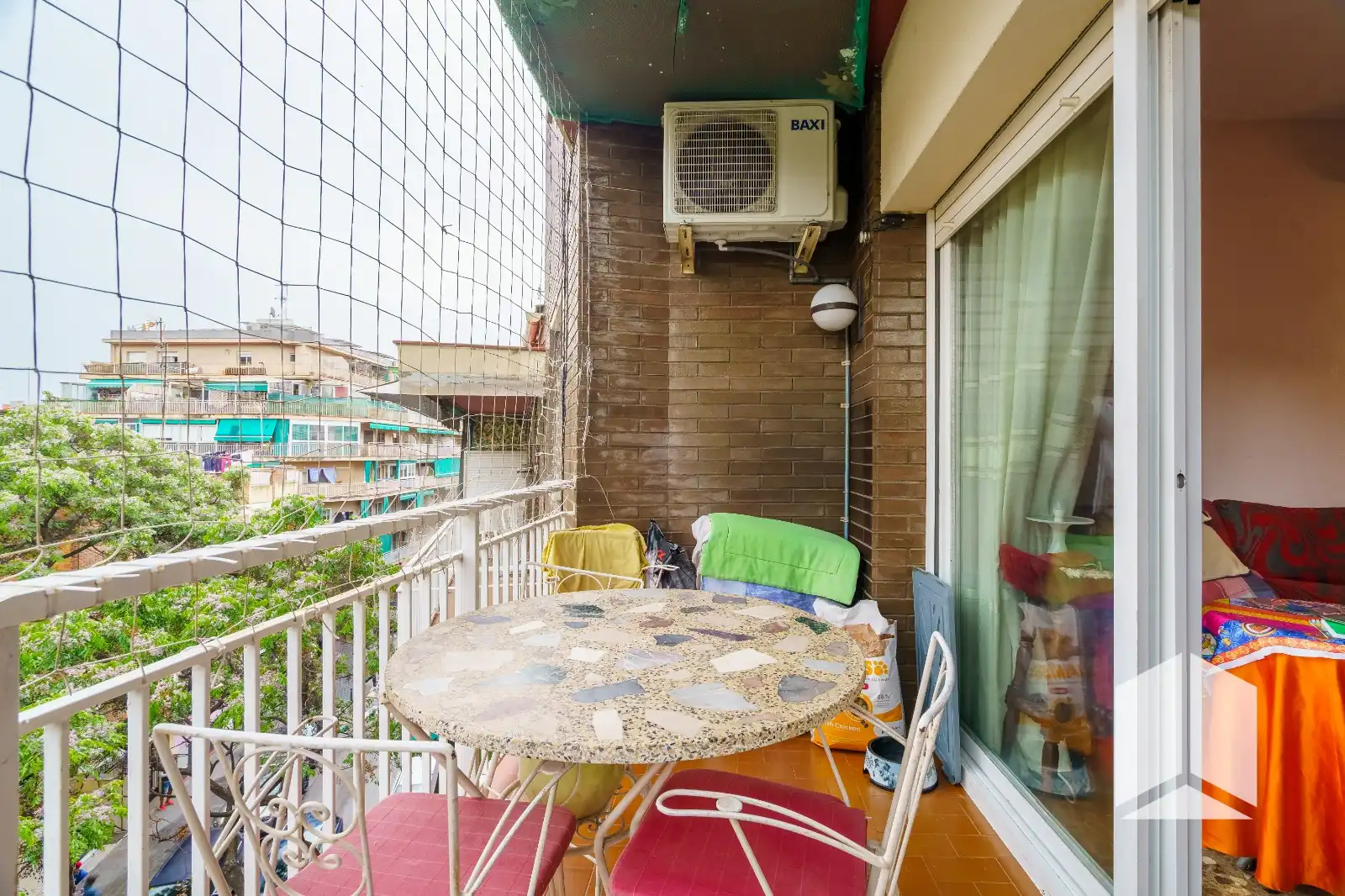 Terraza de Piso en venta en Castelldefels con Amueblado y Balcón
