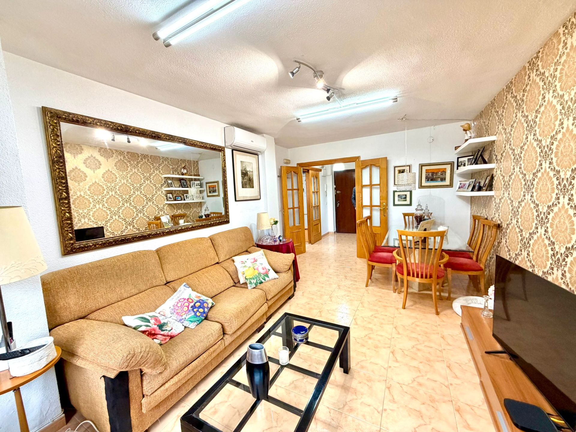 Piso en venta en Calle Miguel Hernández, 9, Infante Juan Manuel, Sur