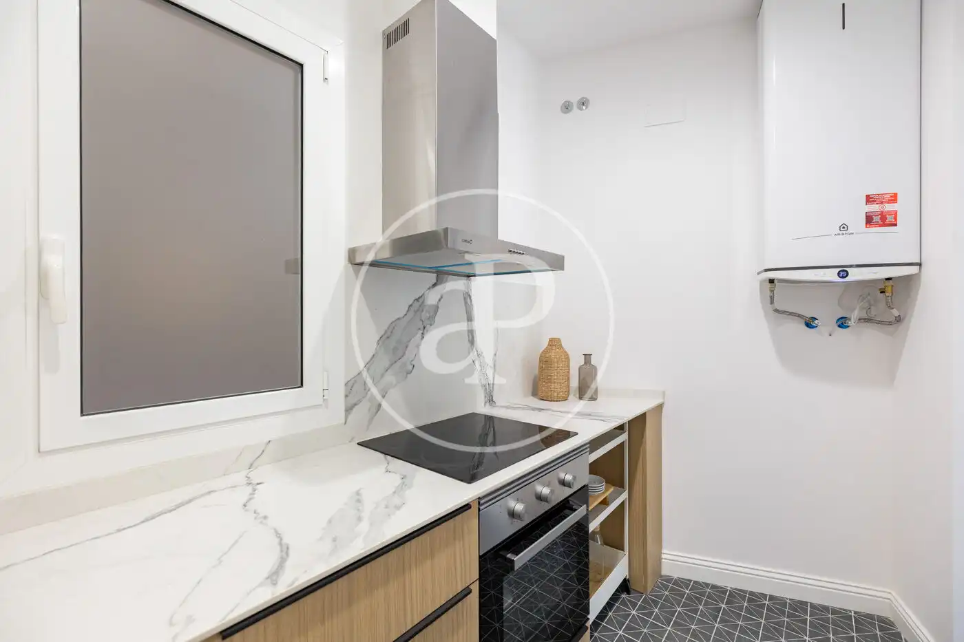 Küche von Wohnung zum Verkauf in Barcelona mit Klimaanlage, Heizung und Balkon