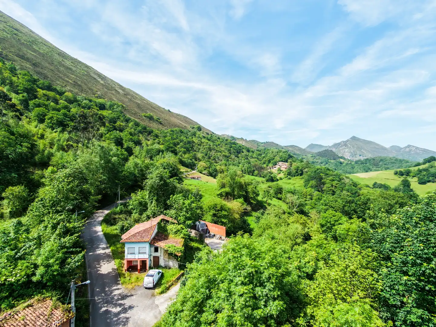 Vista exterior de Casa o xalet en venda en Llanes amb Calefacció