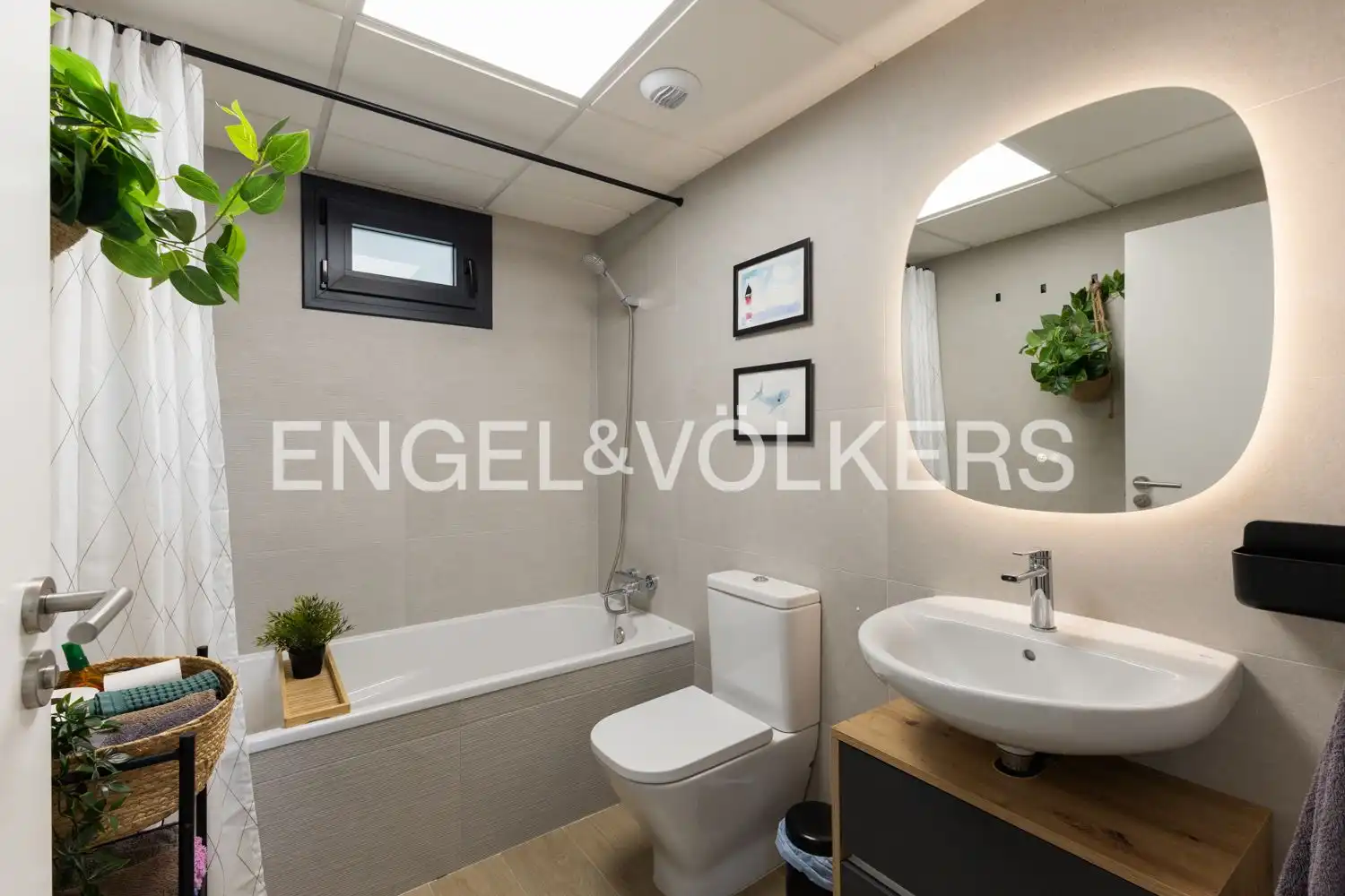 Bathroom of Flat for sale in Castellón de la Plana / Castelló de la Plana  with Air Conditioner, Heating and Terrace