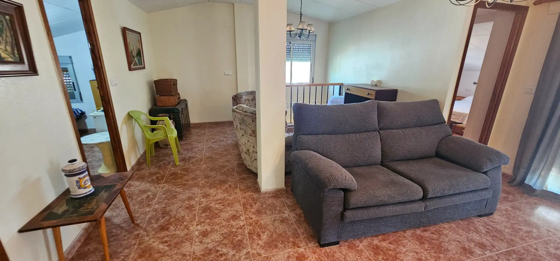 Sala d'estar de Casa o xalet en venda en Corbera amb Terrassa, Moblat i Balcó