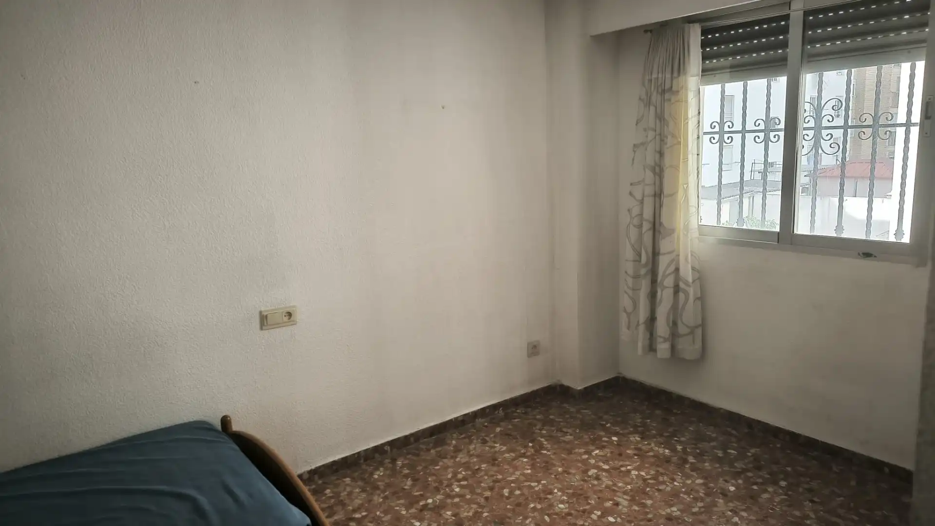 Image 4 of the listing
