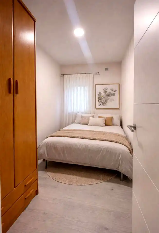Dormitori de Planta baixa de lloguer en Madrid amb Calefacció, Terrassa i Moblat
