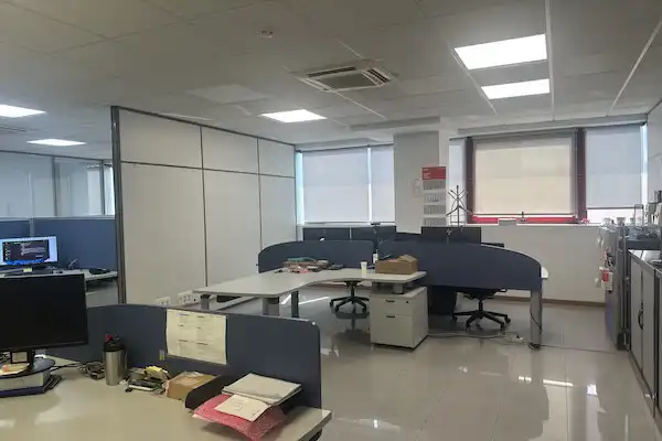 Nau industrial en venda en Badalona