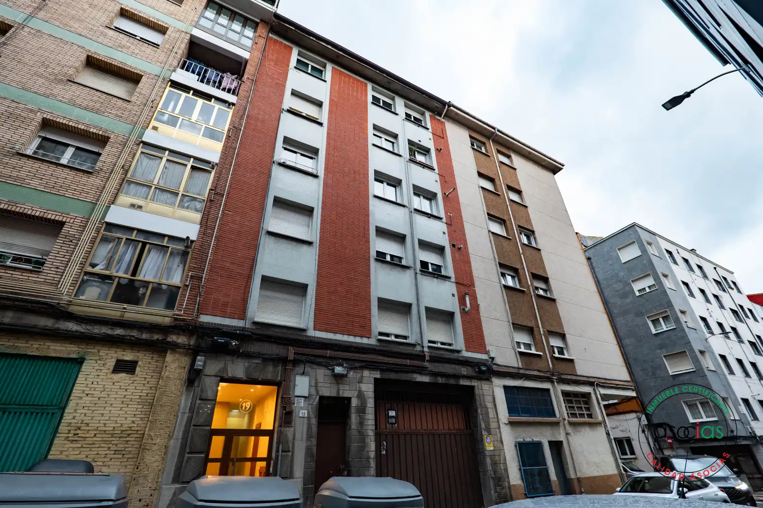 Vista exterior de Piso en venta en Gijón  con Calefacción