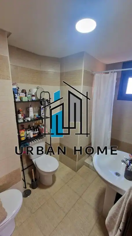 Bathroom of Flat for sale in Villaquilambre, León