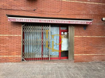 Local commercial à vendre à Avinguda de l'Estatut 132