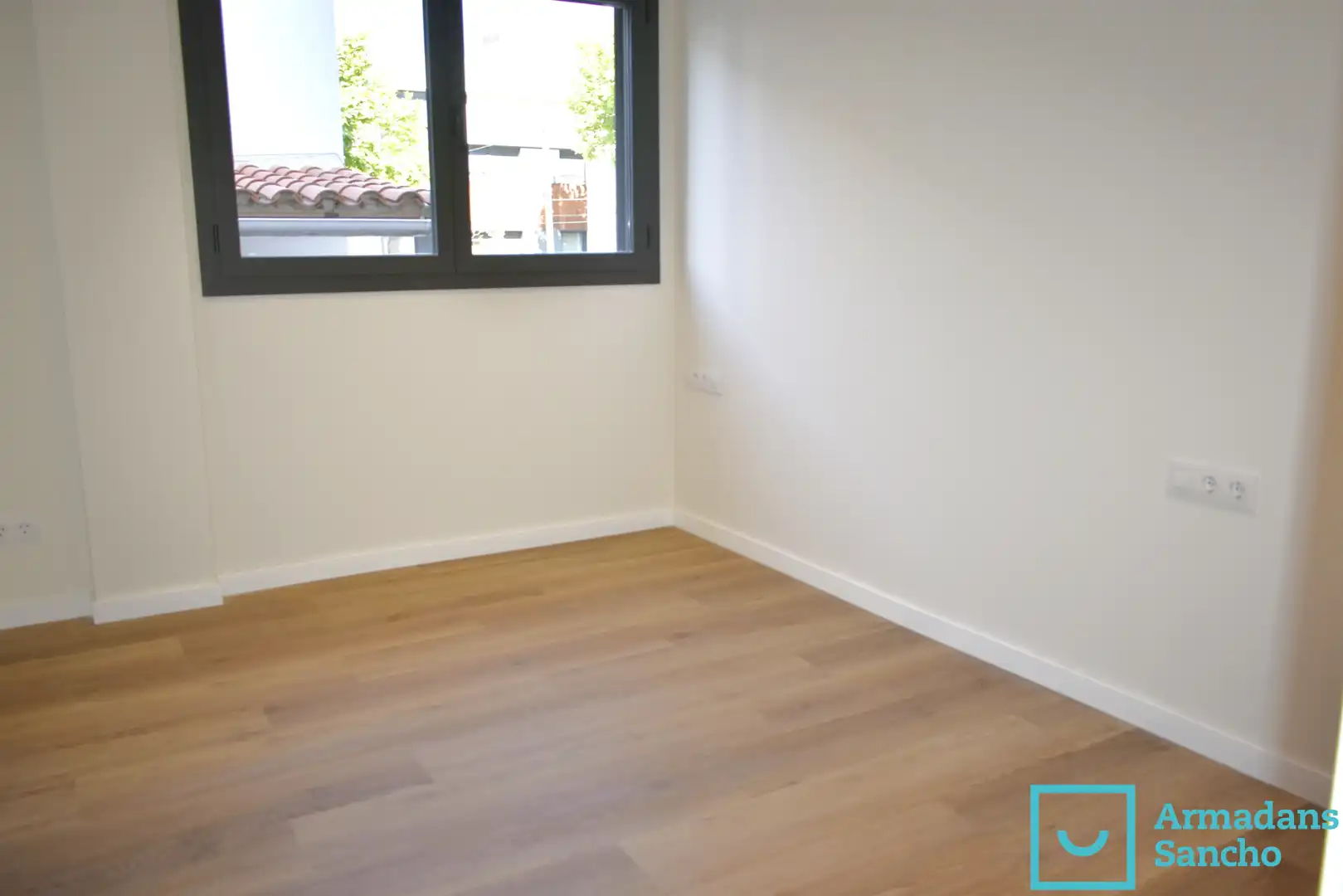 Habitación de Piso de alquiler en Tiana con Aire acondicionado, Calefacción y Parquet