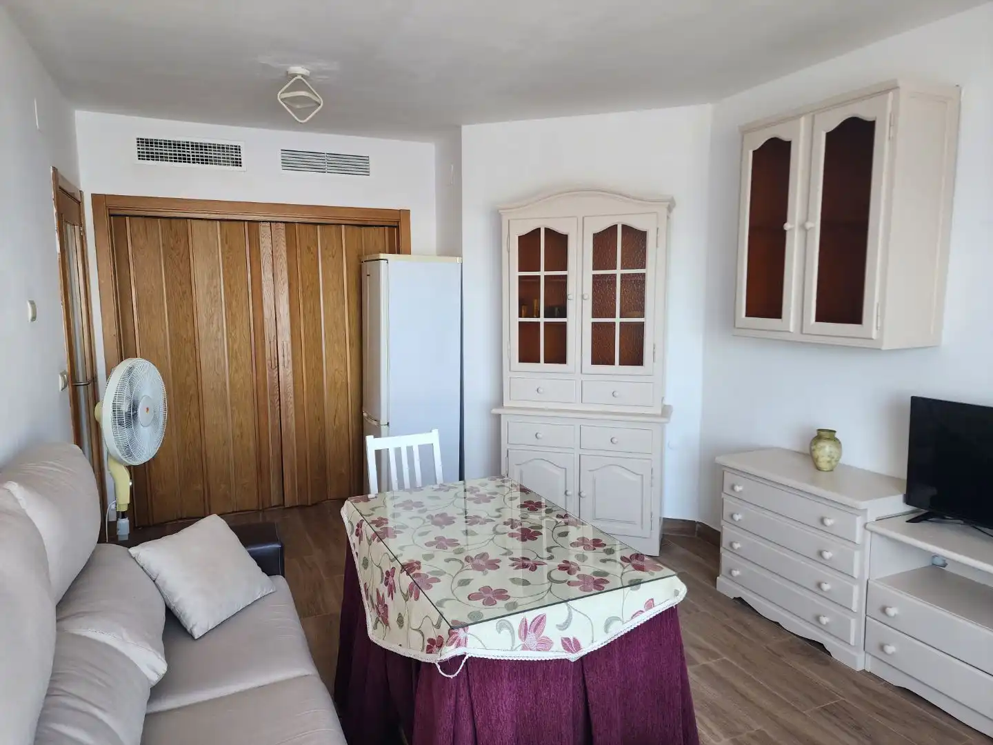 Schlafzimmer von Wohnung zur Miete in Aljaraque mit Balkon