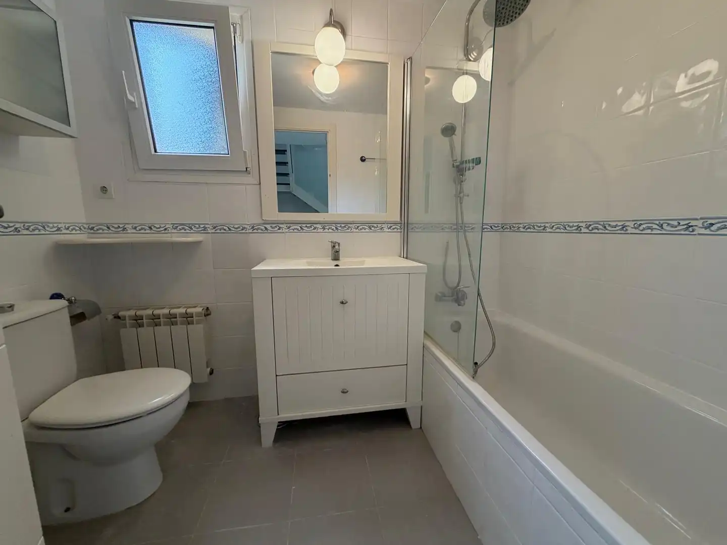 Baño de Casa o chalet de alquiler en Las Rozas de Madrid con Aire acondicionado, Calefacción y Jardín privado