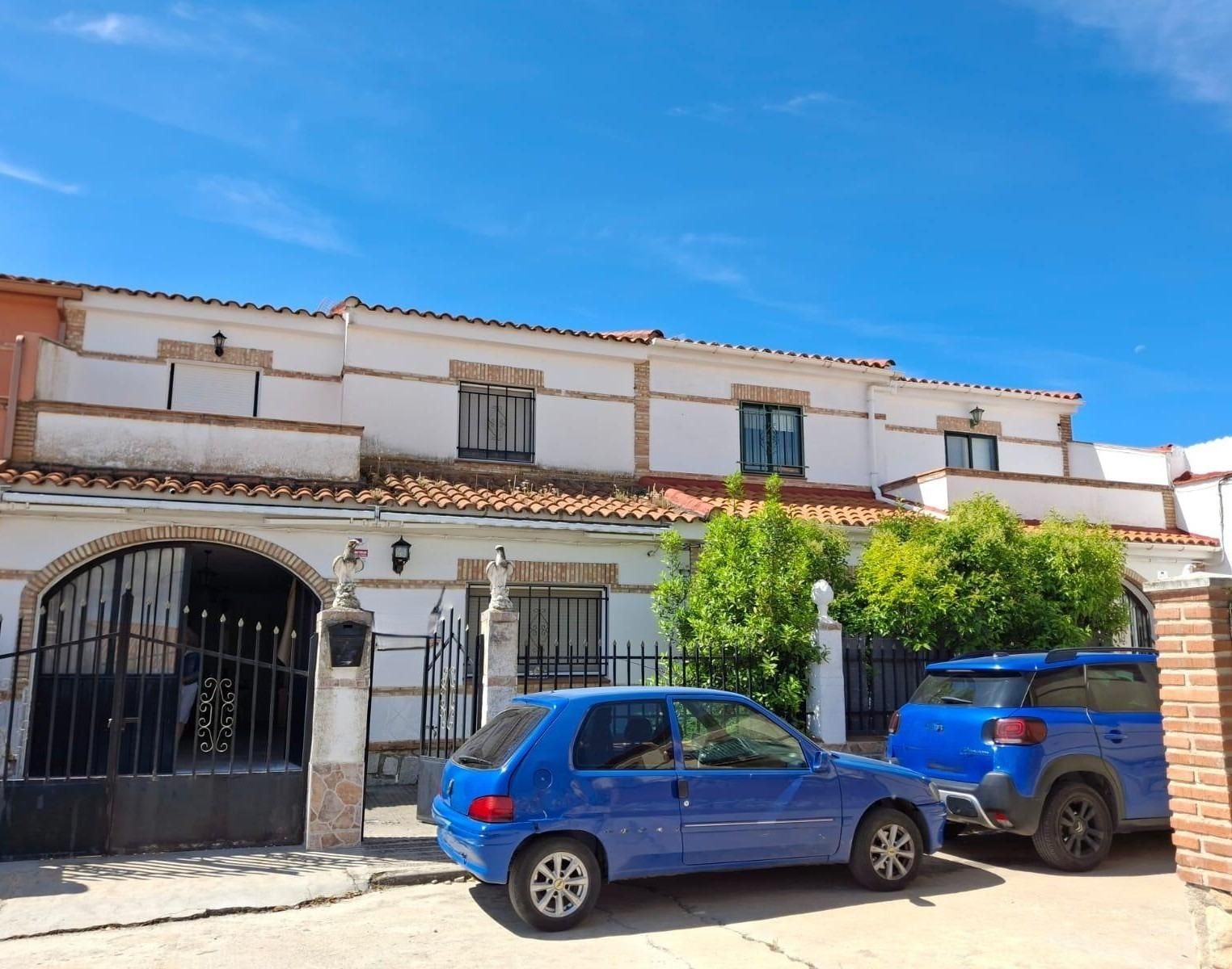 Exterior view of Single-family semi-detached for sale in El Casar de Escalona  with Heating, Private garden and Terrace