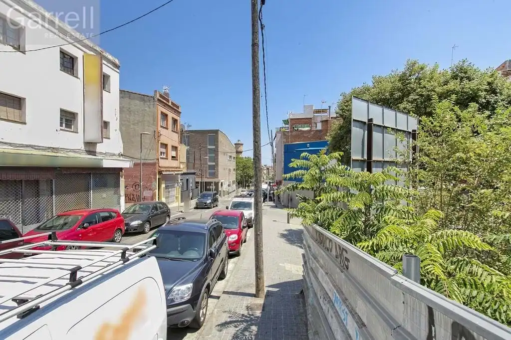 Vista exterior de Residencial en venta en Badalona