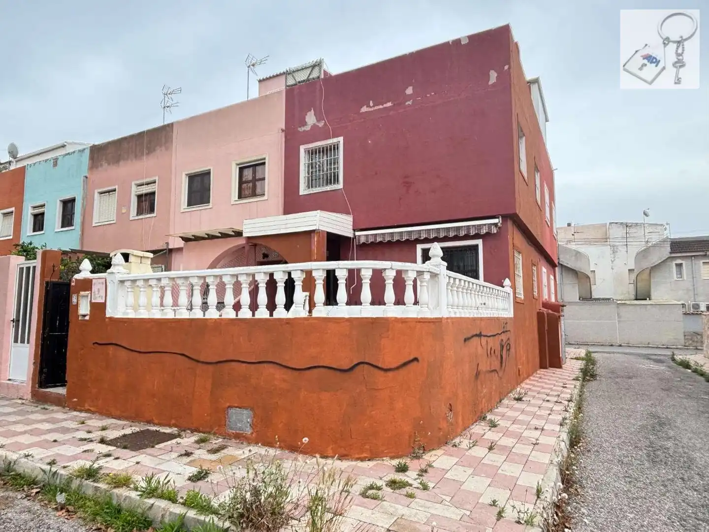 Vista exterior de Dúplex en venta en Torrevieja con Terraza