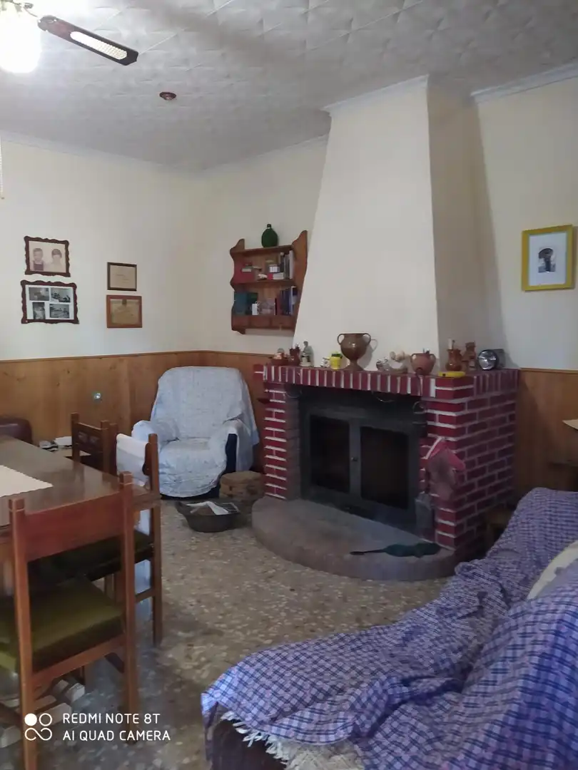 Sala d'estar de Casa o xalet en venda en Villamayor de Calatrava amb Jardí privat, Traster i Piscina