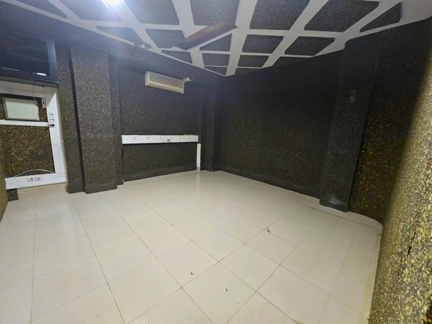 Local comercial en venda a Carrer del Pintor Cortina, imagen 13