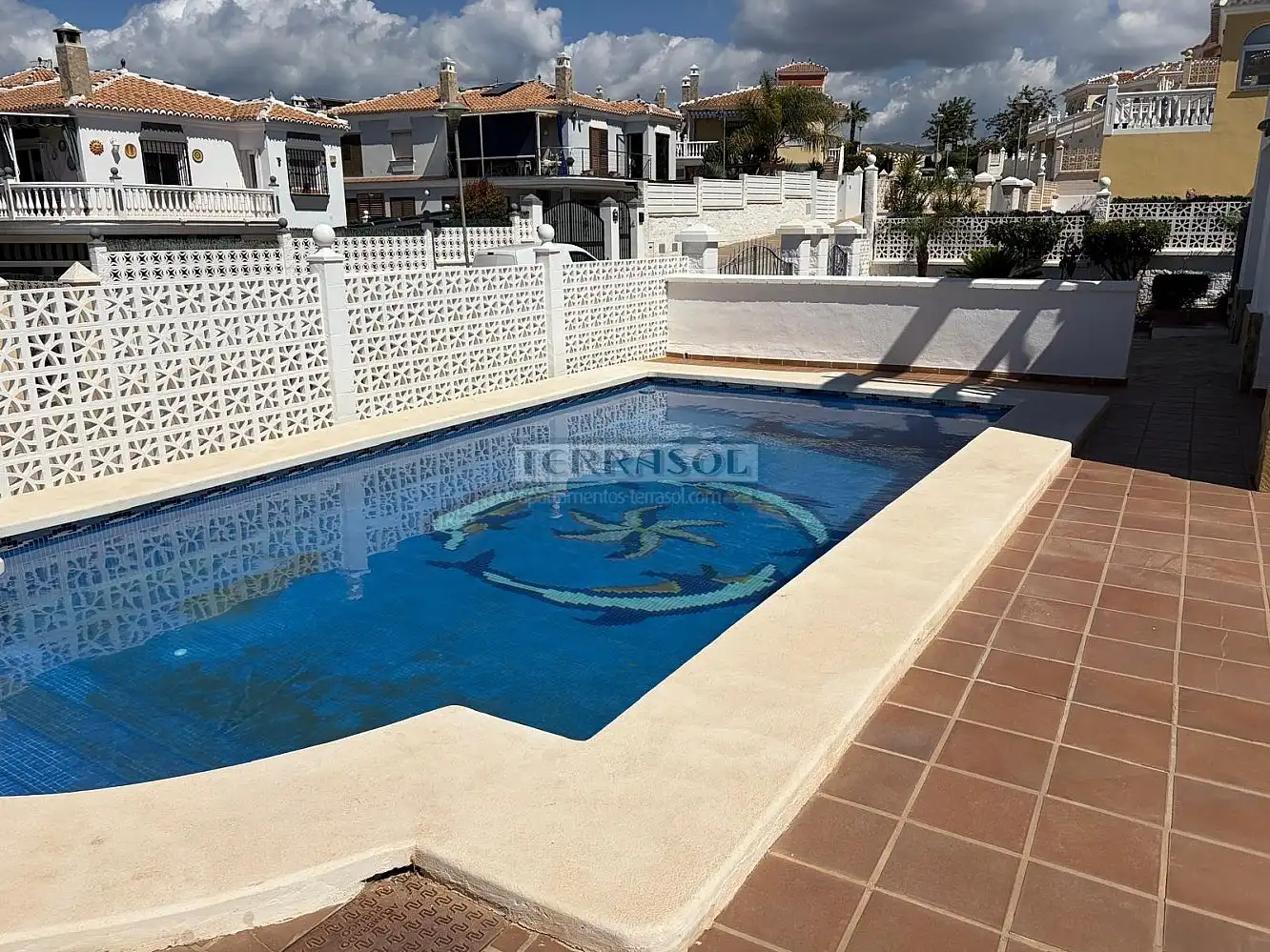 Piscina de Casa o chalet en venta en Vélez-Málaga con Aire acondicionado, Calefacción y Terraza