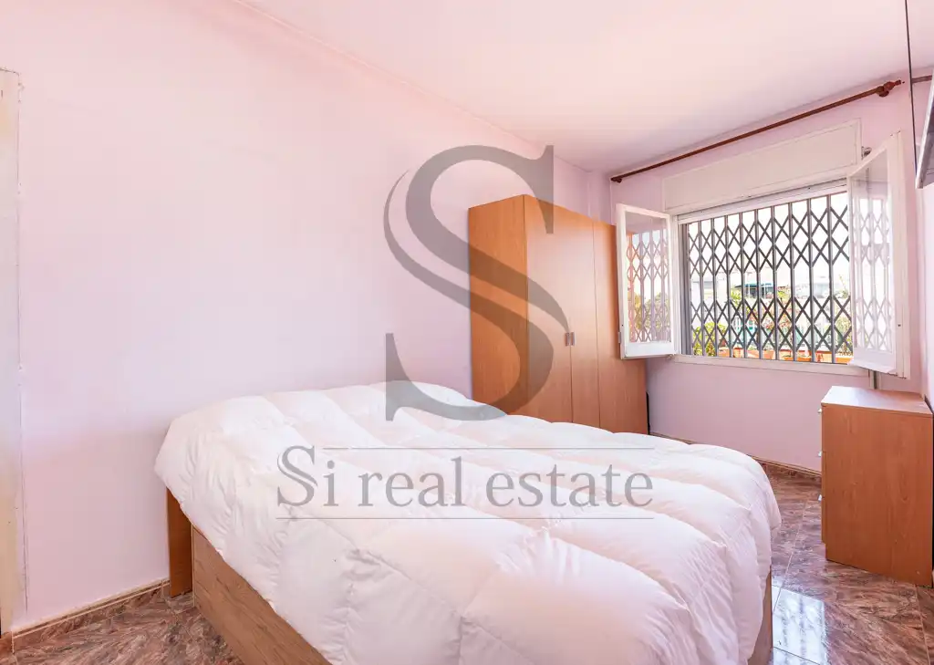 Habitación de Ático en venta en Barcelona con Terraza y Horno
