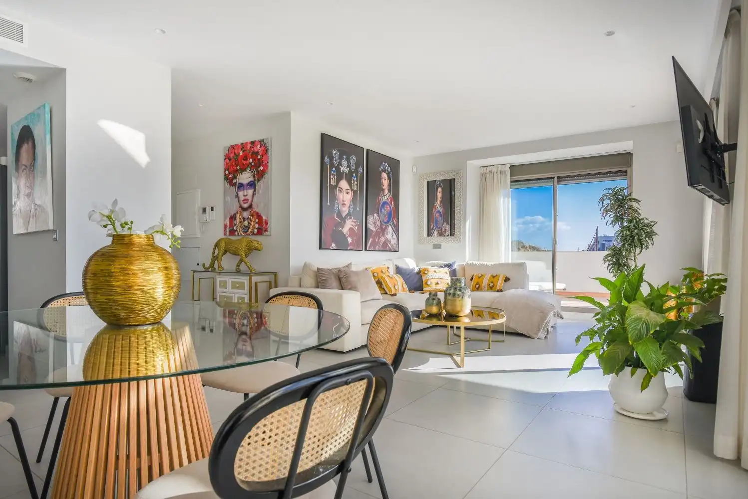 Wohnzimmer von Wohnungen zum Verkauf in Marbella mit Klimaanlage, Möbliert und Ofen