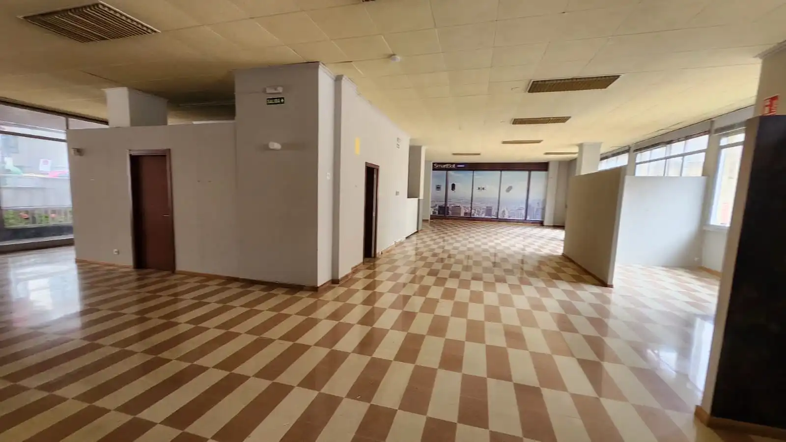 Commercial properties for rent in Miño