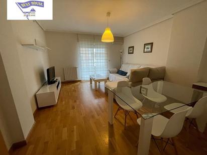 Living room of Flat for sale in  Albacete Capital  with Heating, Storage room and Balcony