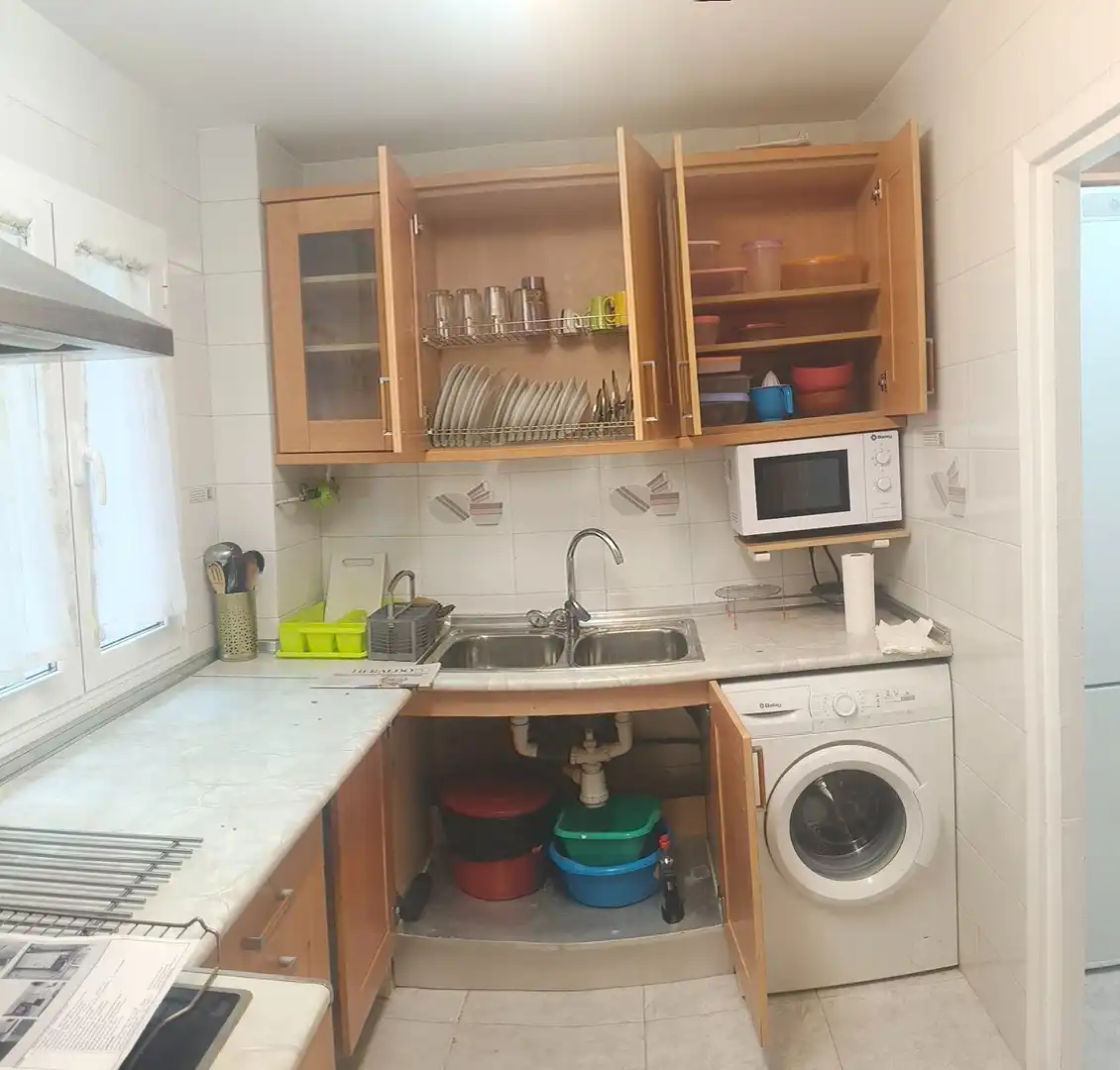 Cocina de Piso de alquiler en Zaragoza con Calefacción, Amueblado y Horno