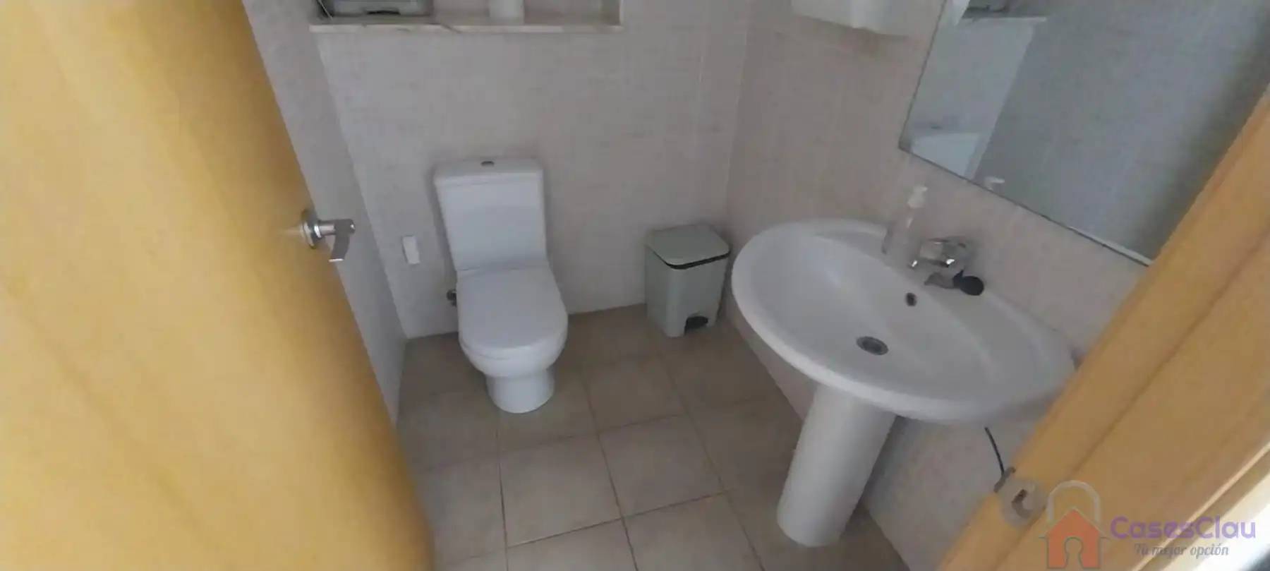 Badezimmer von Büro zum Verkauf in Valencia mit Klimaanlage