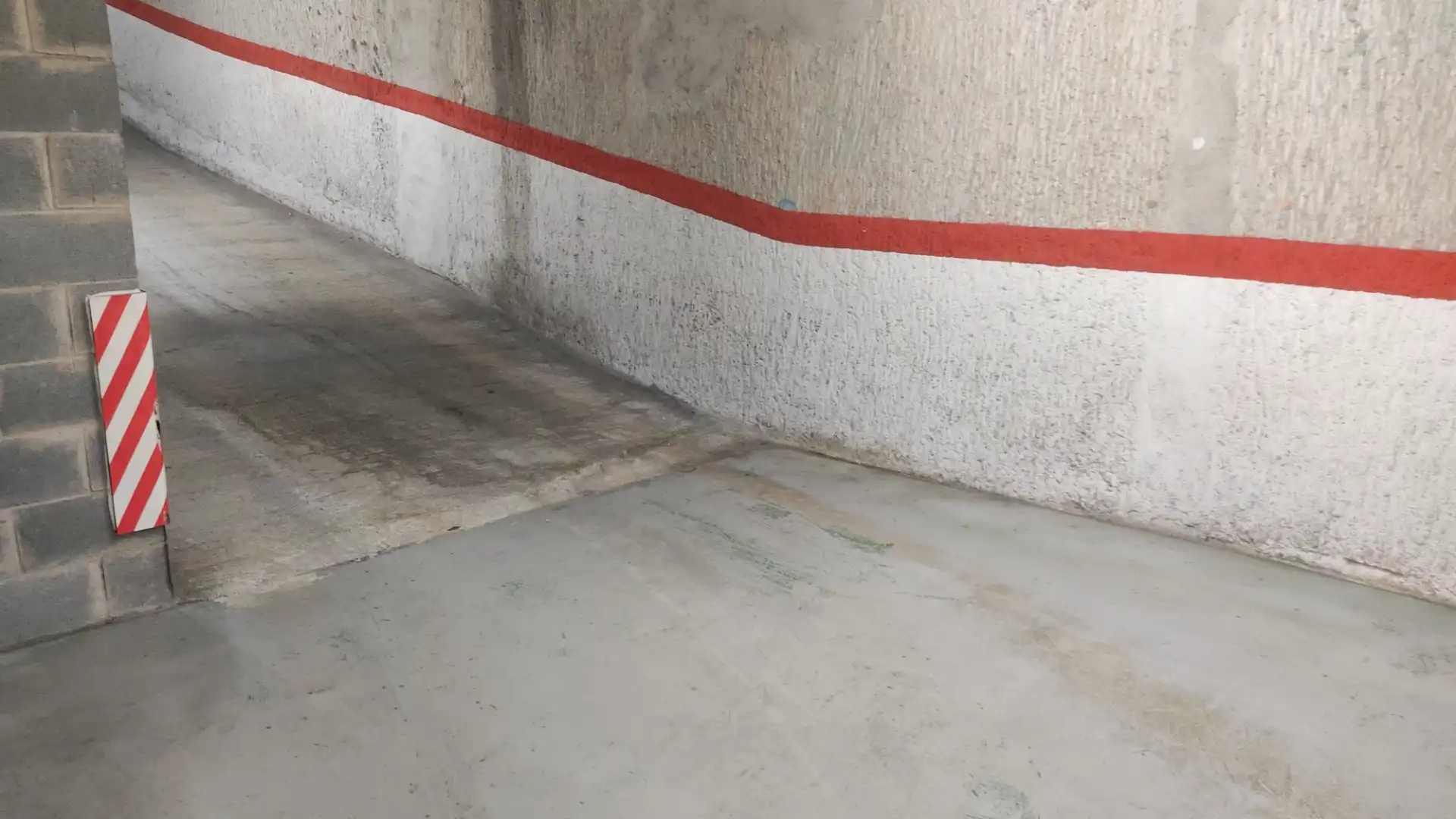 Parkplatz von Garage zur Miete in Esplugues de Llobregat