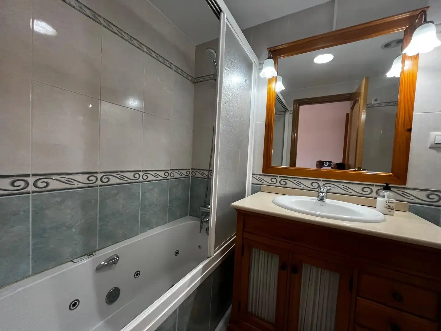 Baño de Piso en venta en Murcia con Aire acondicionado, Calefacción y Jardín privado