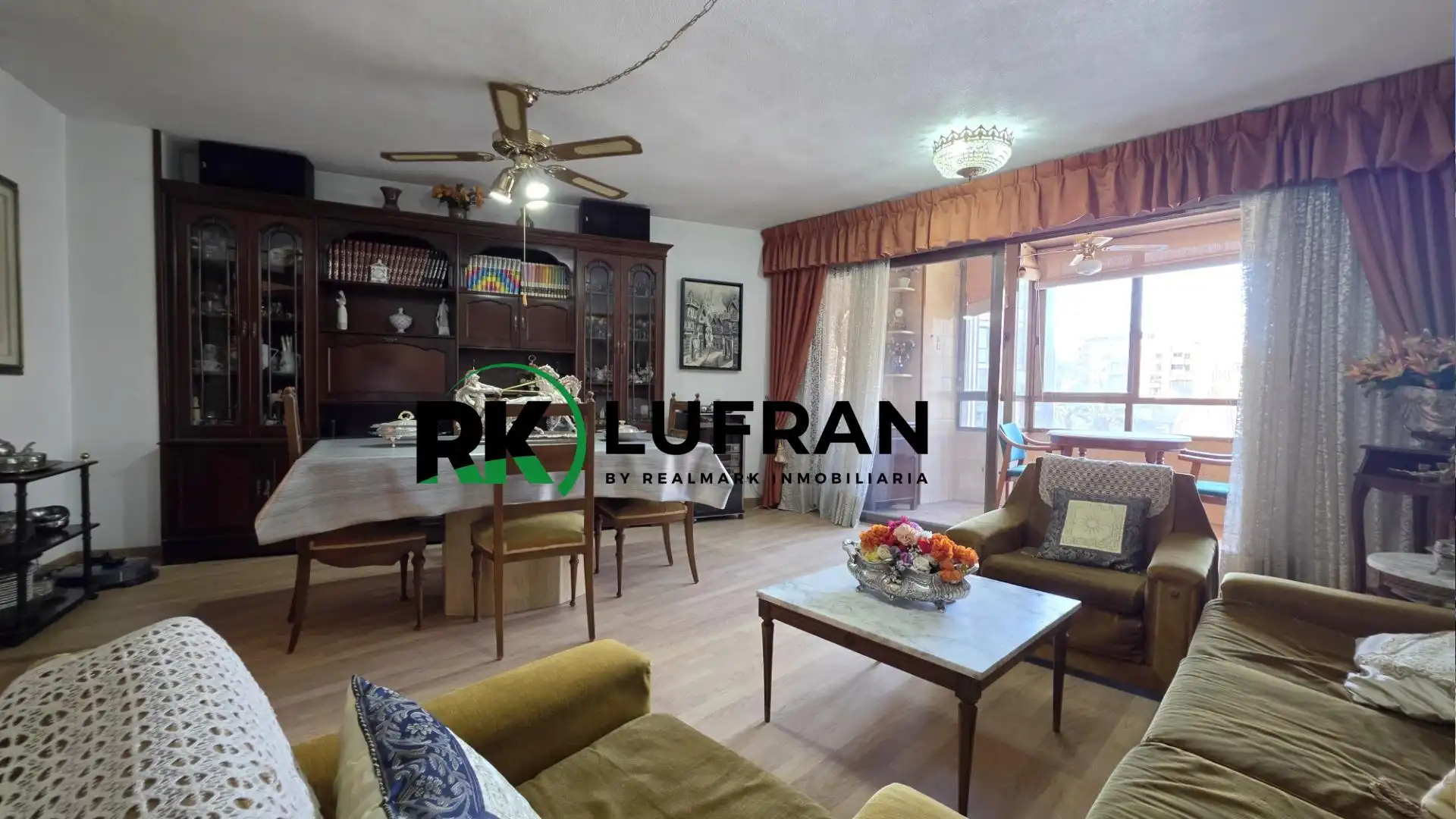 Living room of Flat for sale in Alicante / Alacant