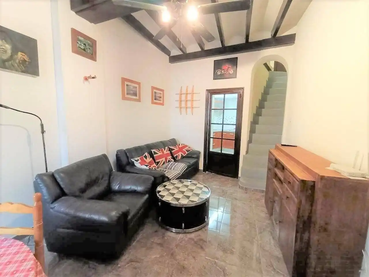 Sala d'estar de Casa o xalet en venda en Oliva amb Terrassa, Traster i Moblat