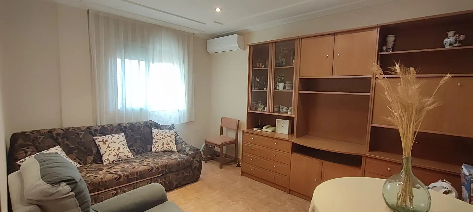 Living room of Flat for rent in Paiporta  with Air Conditioner, Heating and Storage room
