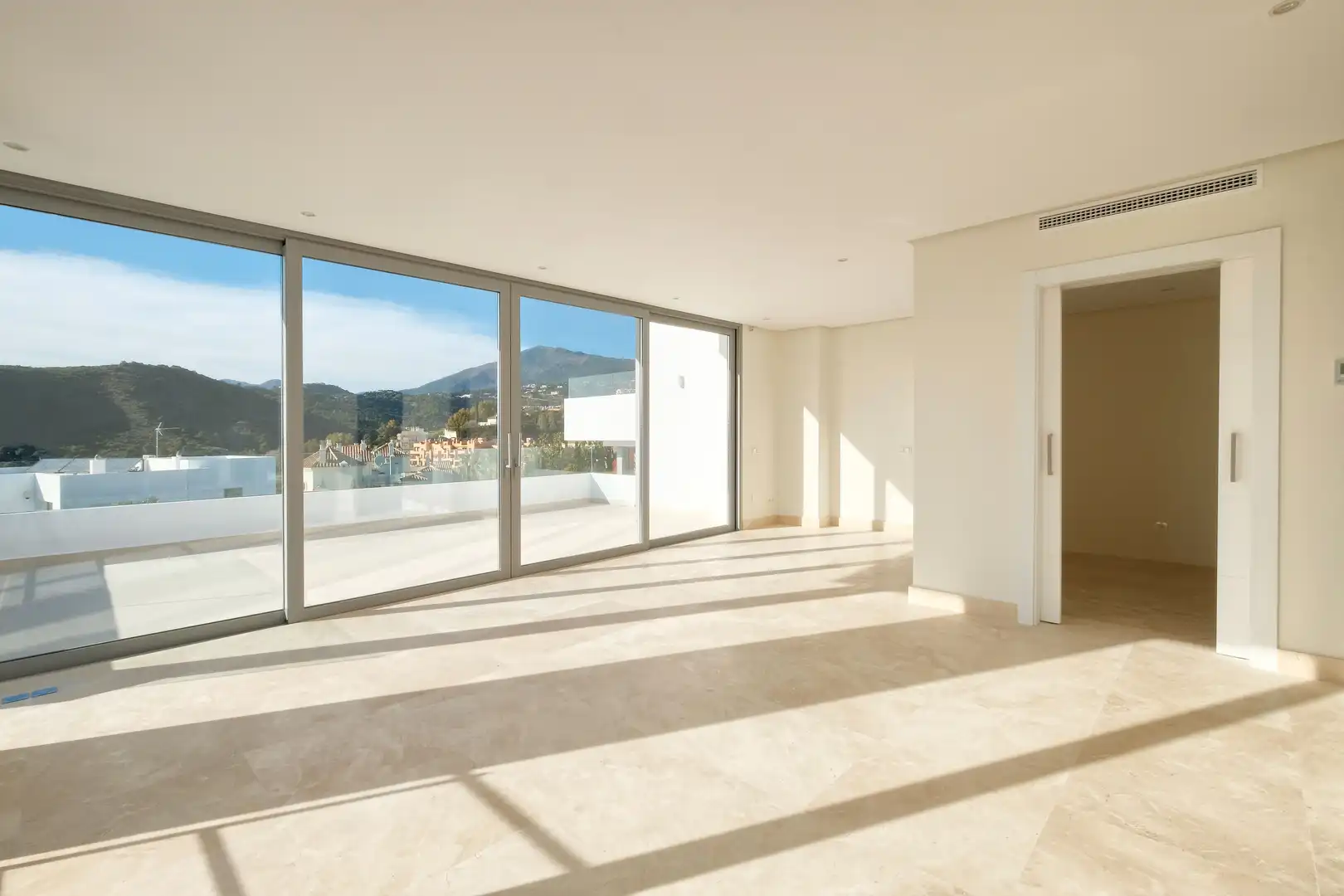Chalet con terraza en venta en Los Arqueros  - Puerto del Almendro, imagen 26