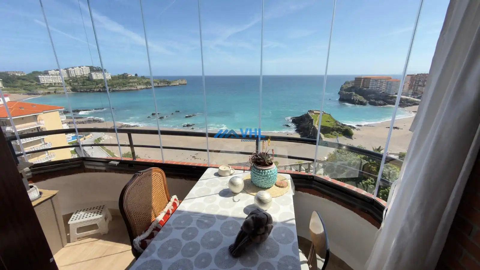 Wohnung zum Verkauf in Castro-Urdiales mit Klimaanlage, Heizung und Terrasse