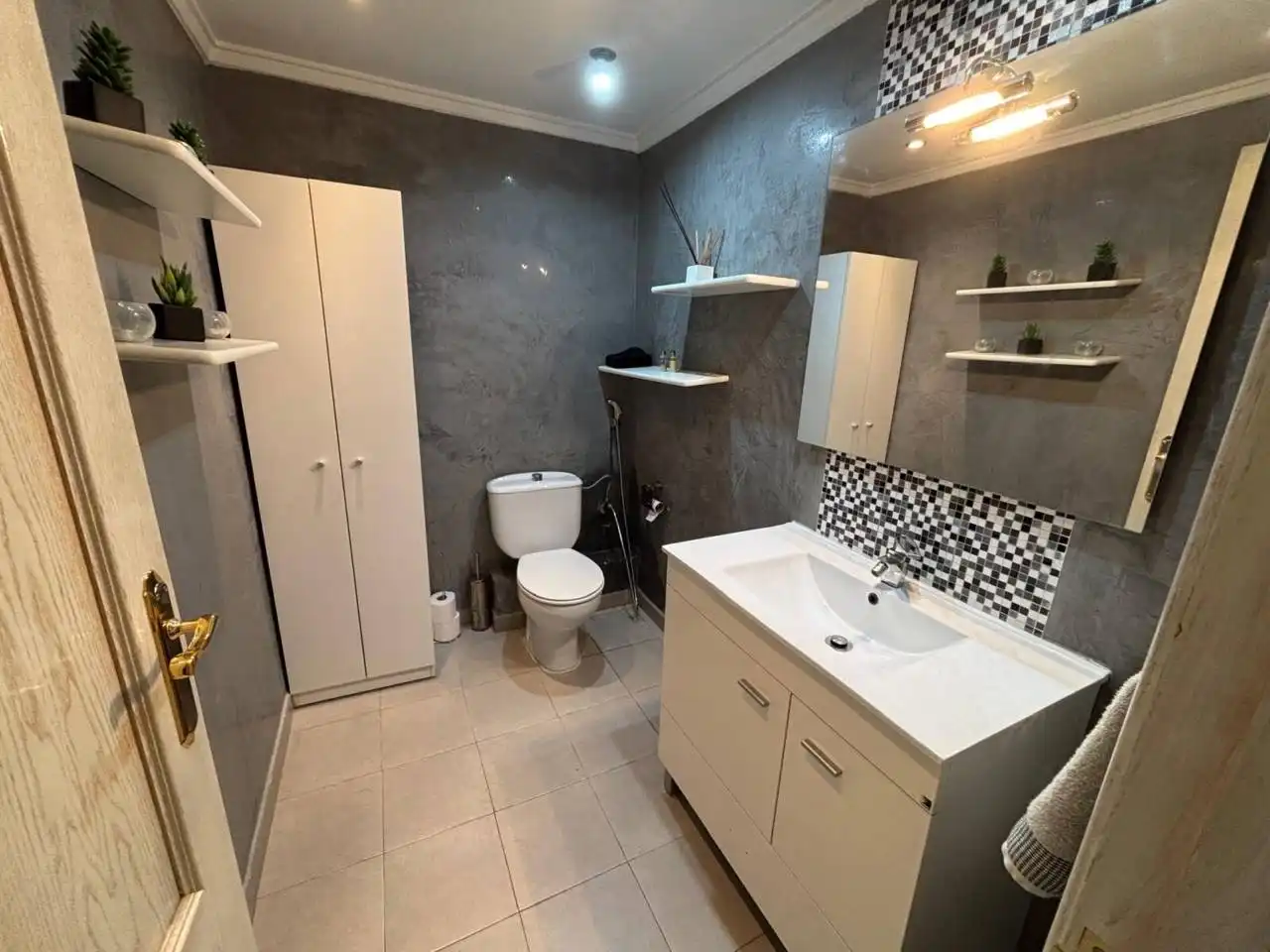 Office space with lift to rent in Calle Antonino Vera 22, imagen 2