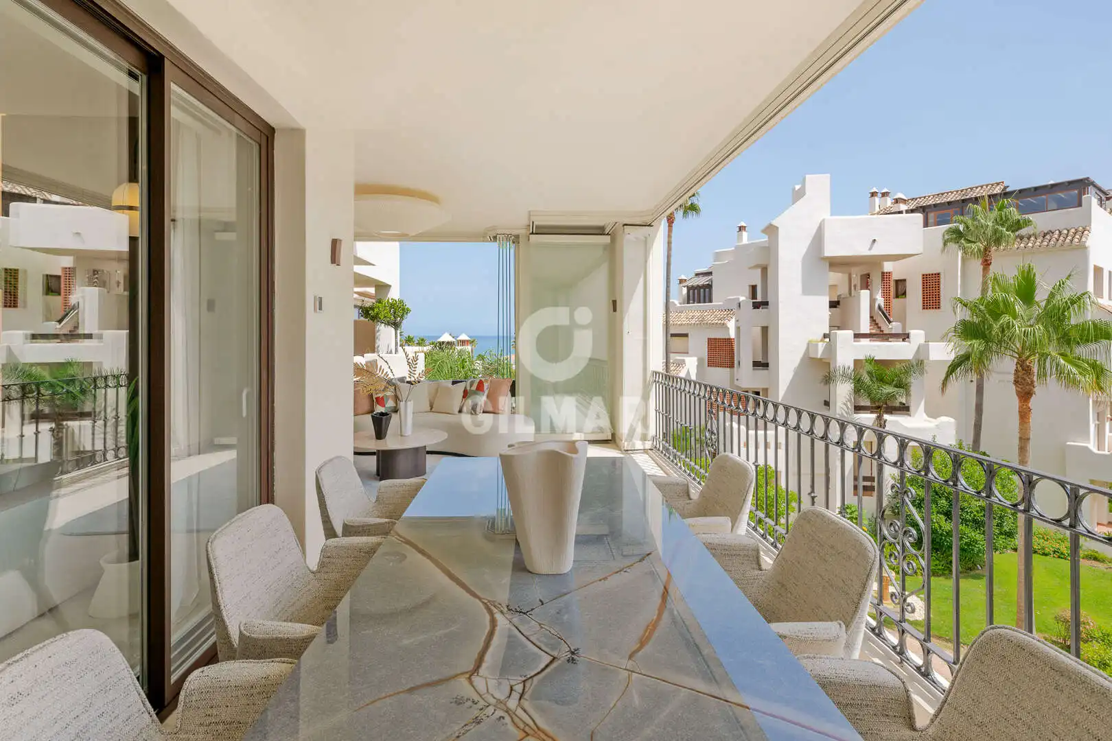 Terrasse von Wohnung zum Verkauf in Estepona mit Schwimmbad und Balkon