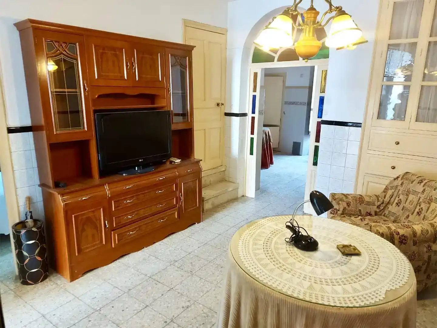 Sala d'estar de Casa adosada en venda en Encinasola amb Traster, Moblat i Balcó