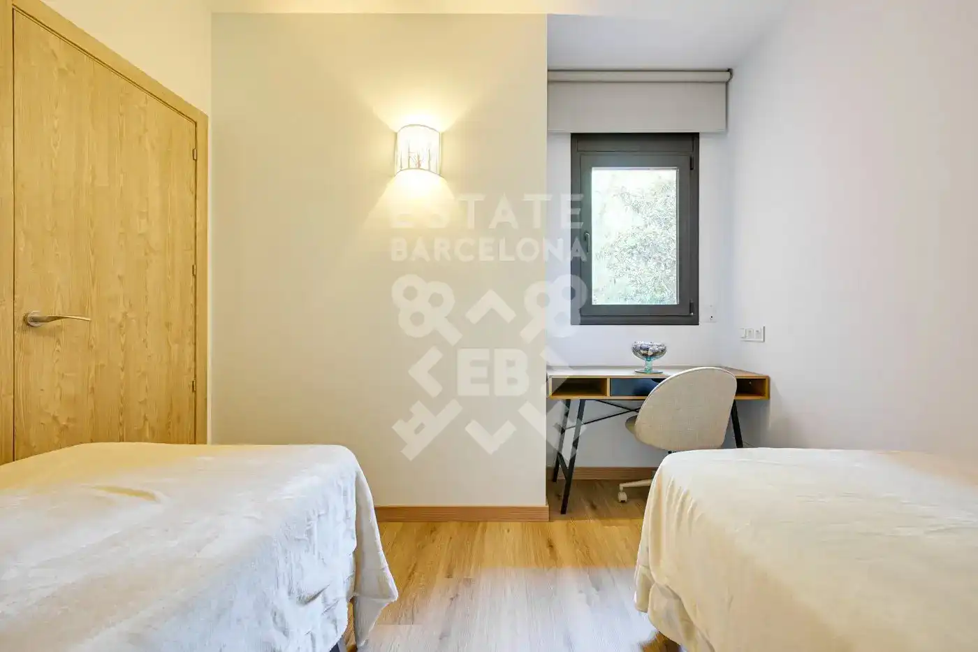Schlafzimmer von Wohnung zum Verkauf in Lloret de Mar mit Klimaanlage, Heizung und Privatgarten