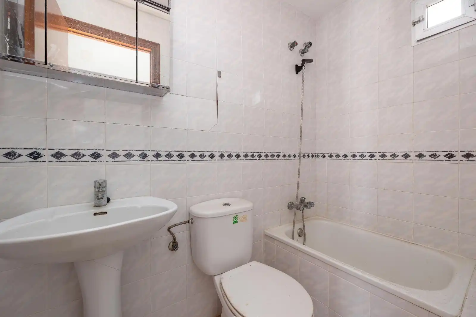 Baño de Apartamento en venta en Torrevieja