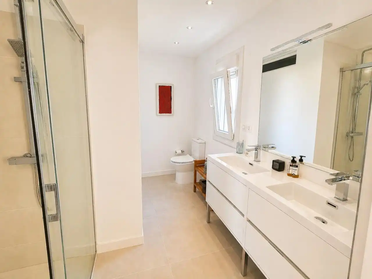 Bathroom of Houses for sale in La Cabrera  with Terrace