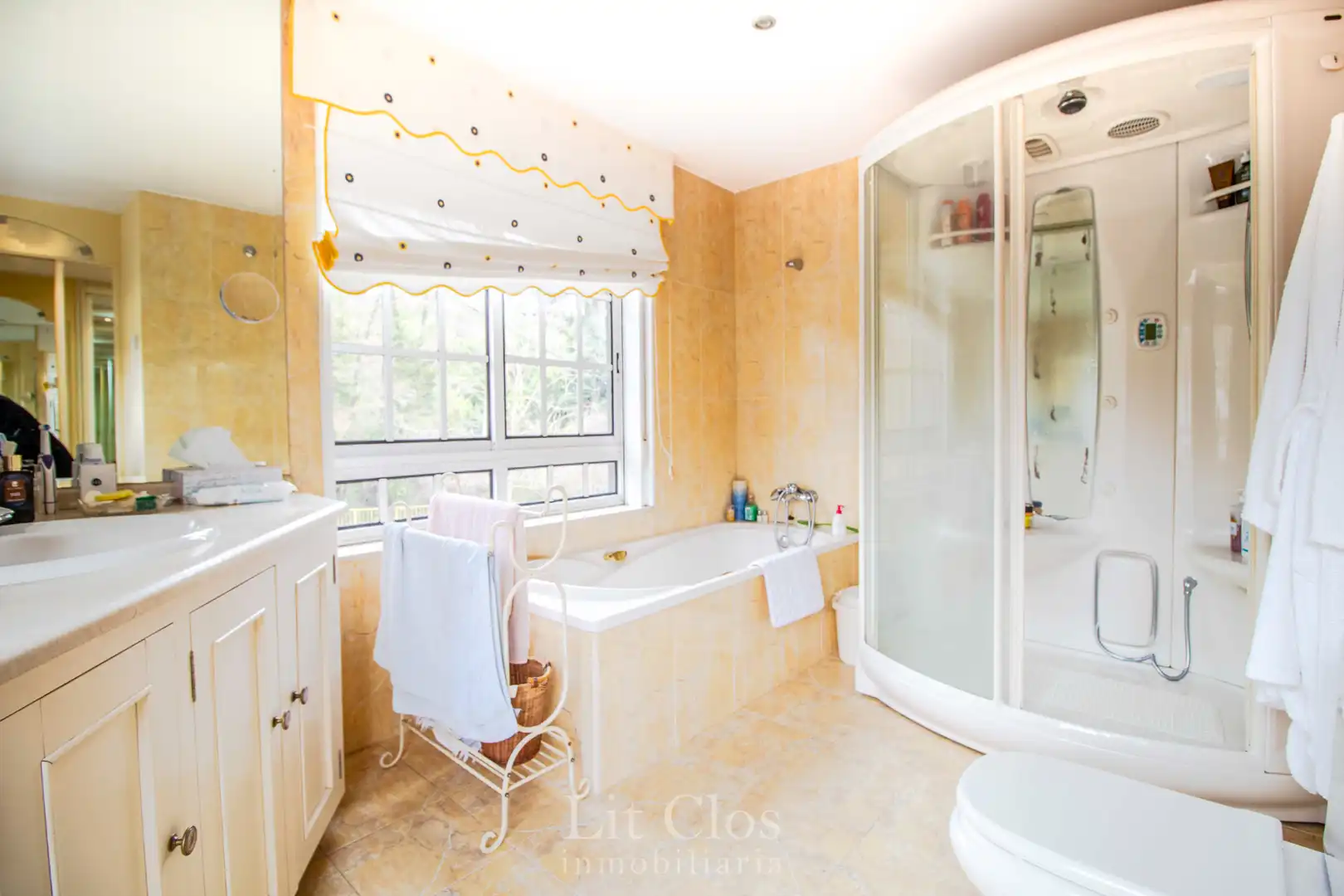 Bathroom of Houses for sale in Vilamartín de Valdeorras  with Heating, Private garden and Terrace