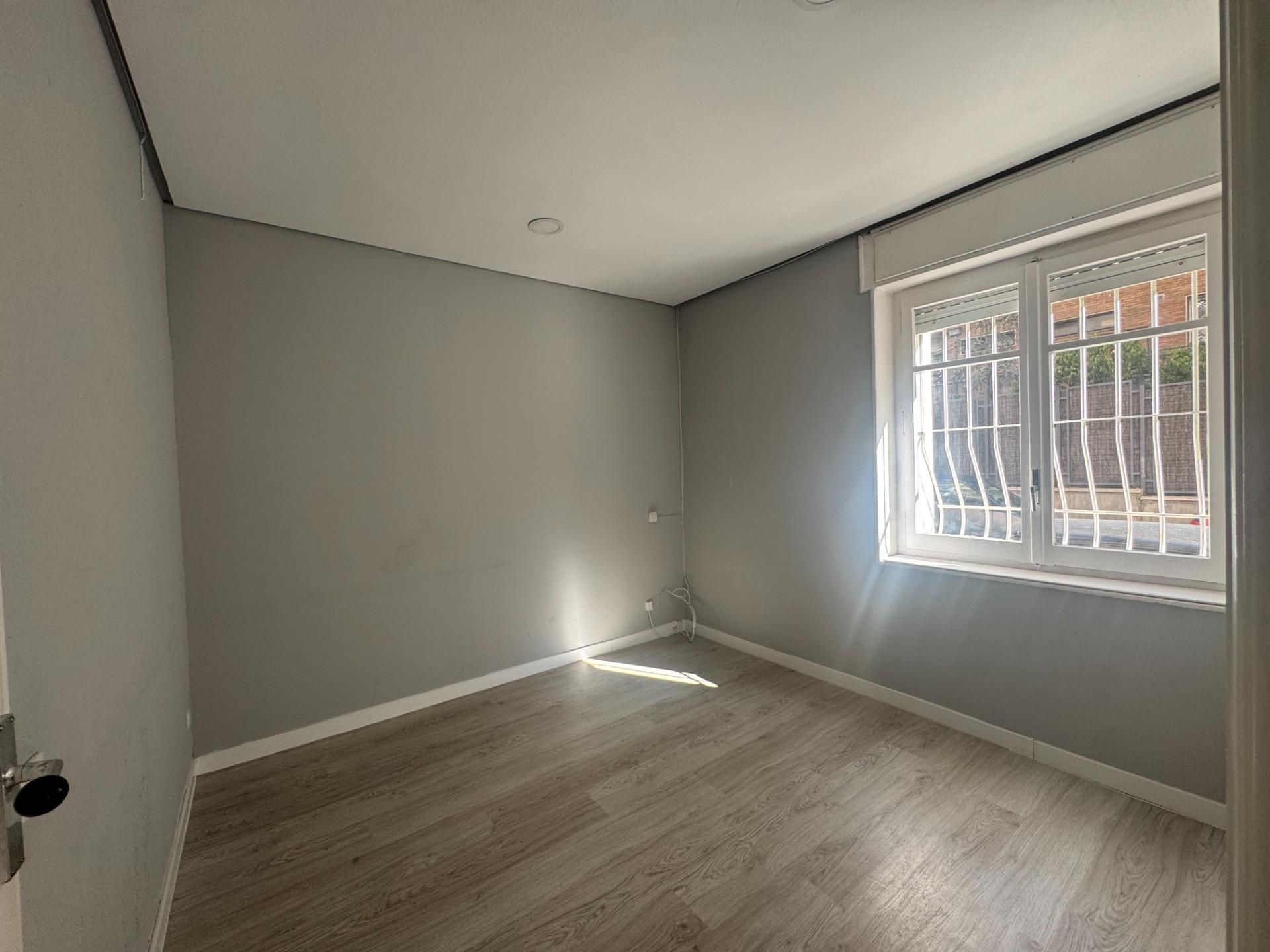 Dormitori de Oficina de lloguer en  Madrid Capital amb Aire condicionat i Calefacció