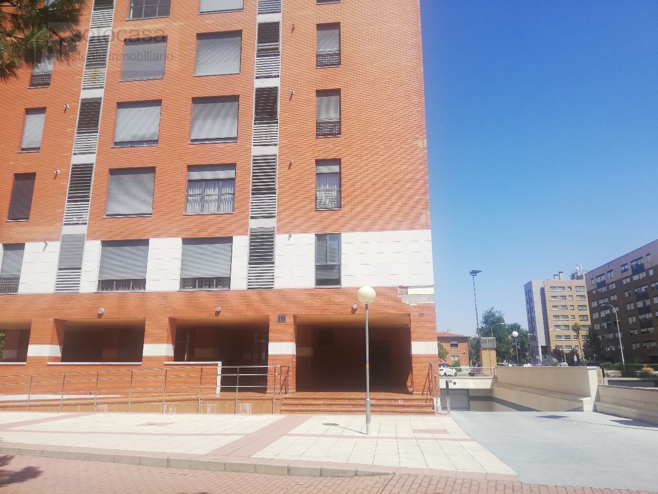 Exterior view of Garage for sale in Valladolid Capital