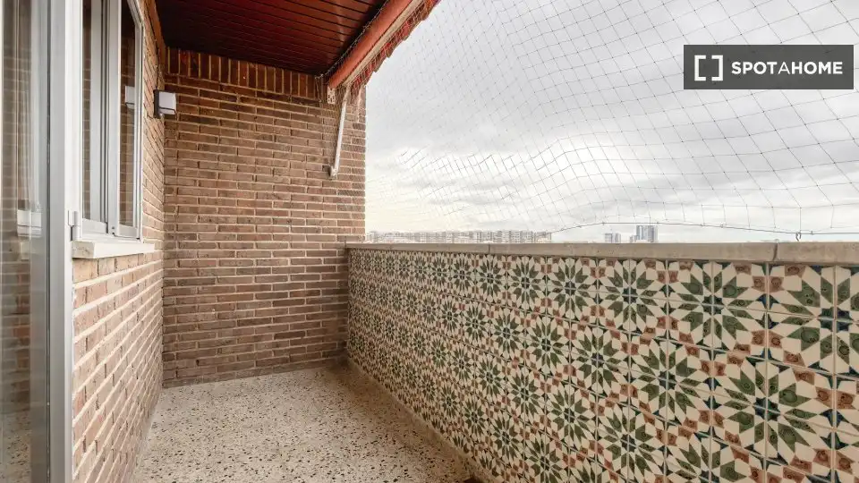 Balcony of Flat for rent in Madrid  with Air Conditioner, Heating and Furnished