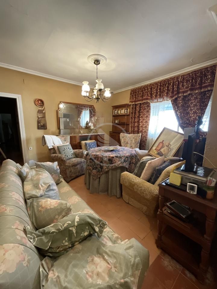 Sala d'estar de Planta baixa en venda en Linares amb Moblat