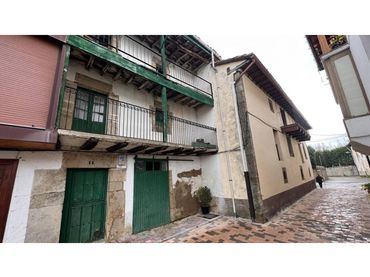 Casa en venta en NUÑO RASURA 11