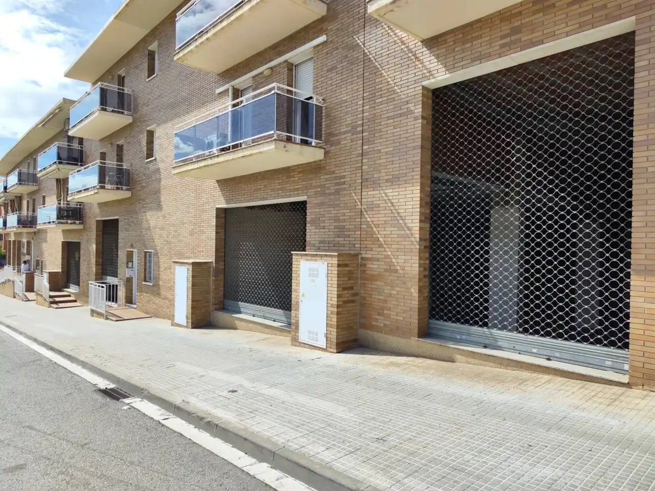 Local commercial à louer à Avenida Paísos Catalans