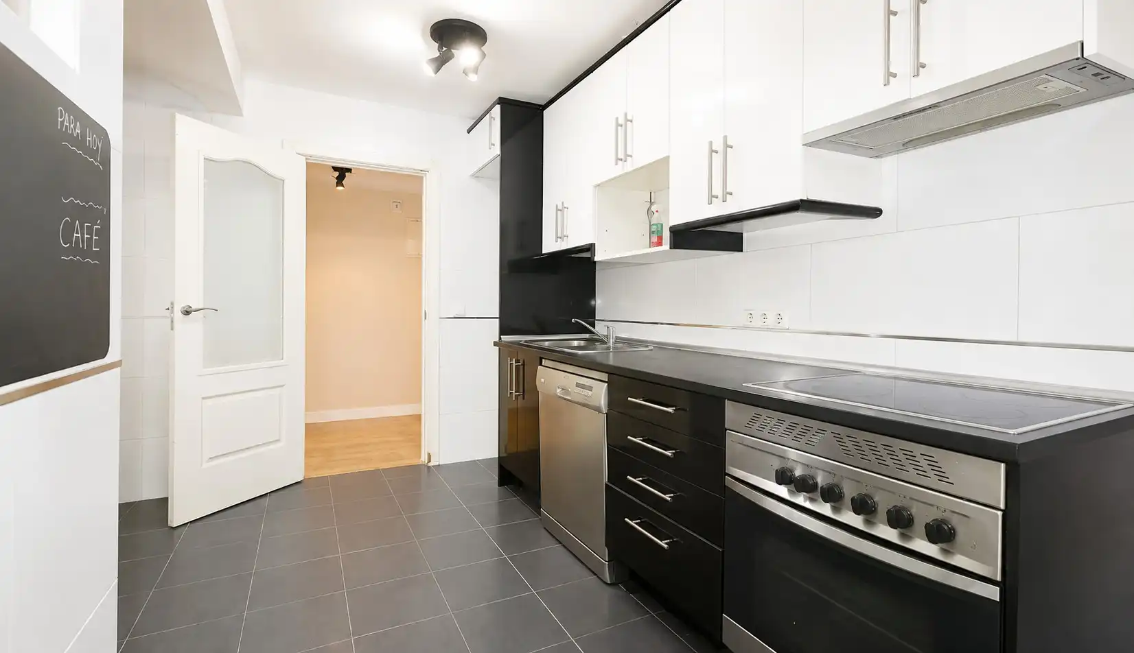 Cocina de Piso en venta en Móstoles con Calefacción, Jardín privado y Terraza