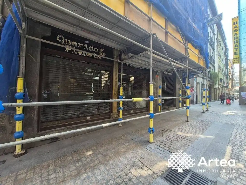 Vista exterior de Local en venta en Bilbao 